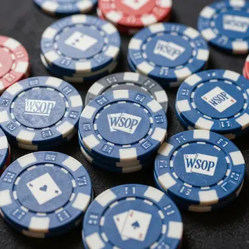 泡沫期的艺术：GG扑克玩家如何征服锦标赛的“心理战”